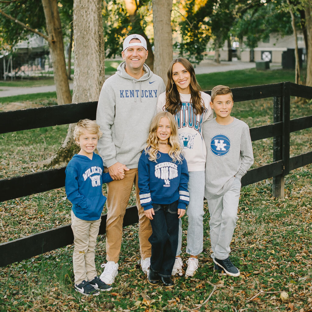 white oaks family photo dr Tyler Parrish